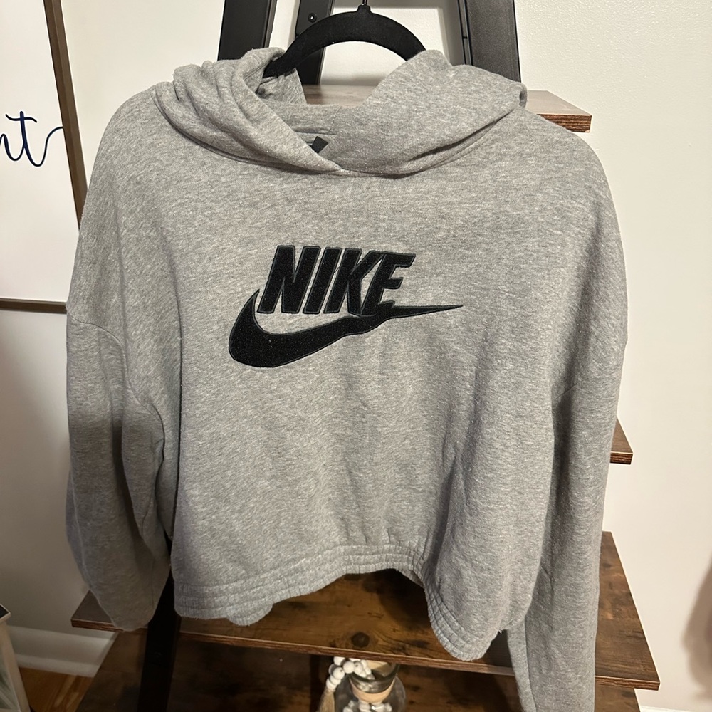 Women Nike cropped hoodie